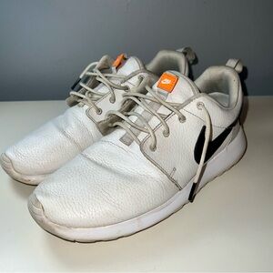 NIKE Leather Roshe Runs 10 US